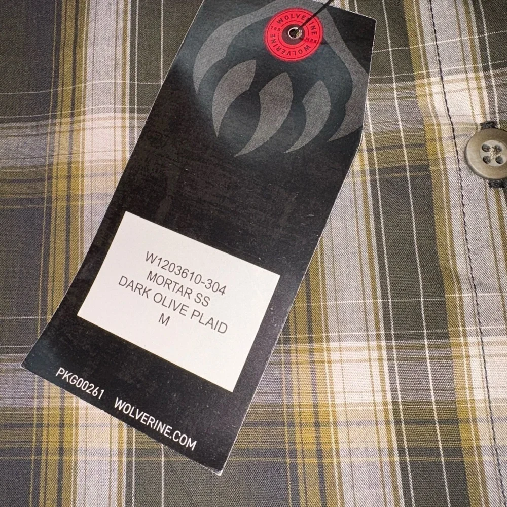 Wolverine NWT Men’s Size M Dark Olive Green Plaid Mortar Short Sleeve Shirt